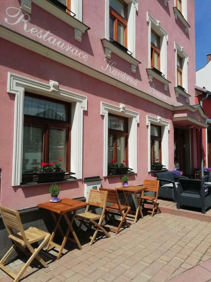 Penzion U Papousku Jindřichŭv Hradec Kültér fotó